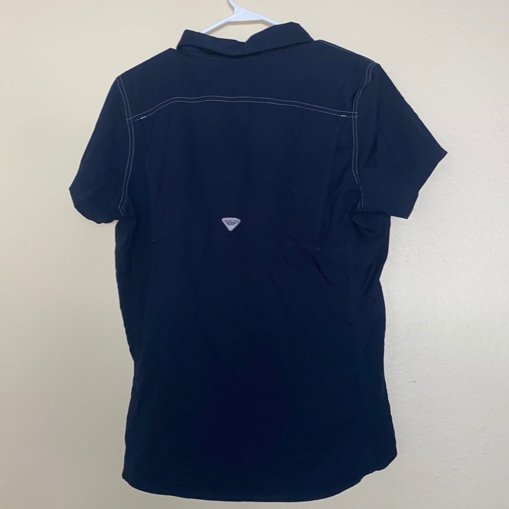 Button Up Columbia - Picture 3 of 3